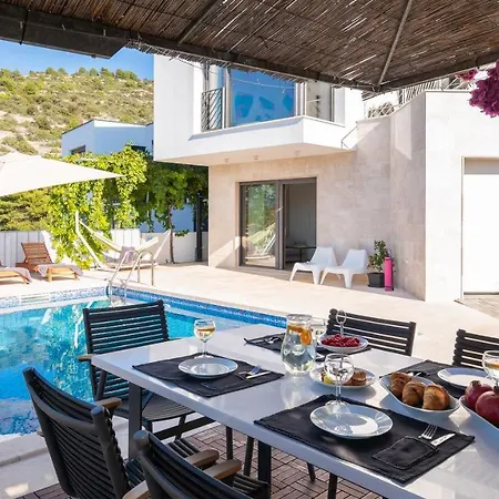 Vila D&d Rogoznica (Sibenik-Knin)