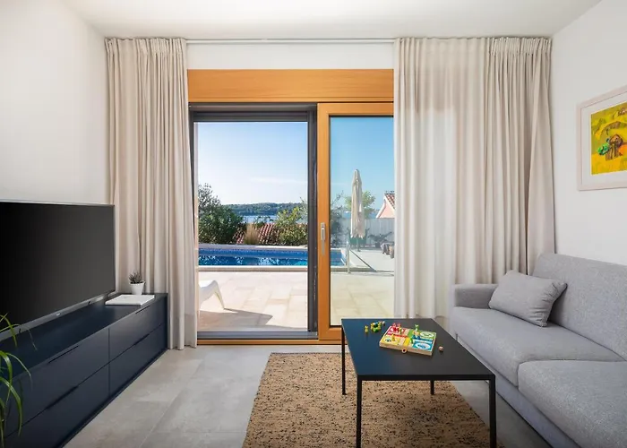 D&d * Rogoznica (Sibenik-Knin)